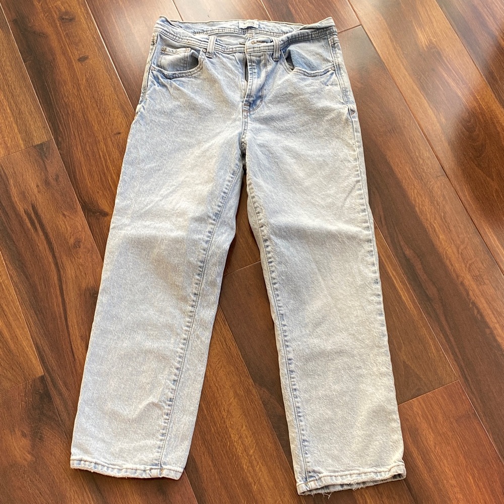 Kensie The Mila High Rise Straight Stretch Light Wash Jeans